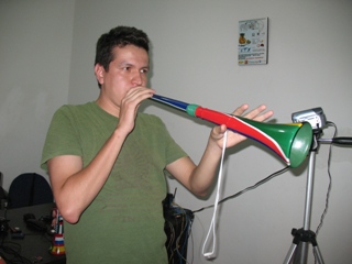 Pedro Rueda fué el ganador de la primera vuvuzela que sorteó SOYROJINEGRO.COM traída exclusivamente desde SUDAFRICA 2010 por Jhonsson Rojas, el domingo esperamos ver a Pedro en el General Santander haciendo sonar la vuvuzela para alentar al Cúcuta Deportivo.