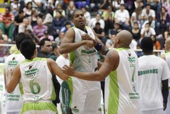 Arrieros tomó ventaja en la serie final frente a Cúcuta Norte 2xo. En la Toto Hernández a partir del jueves se jugarán los siguientes partidos. Cortesía El Colombiano.