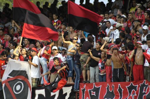 Con la caída del América 4x0 a manos del Once Caldas, el equipo rojinegro se encuentra a 12 puntos de la zona de promoción, por esto es vital acompañar a los JUGADORES este miércoles en el General Santander..CON PROMOCION DE BOLETERÍA HASTA MAÑANA.